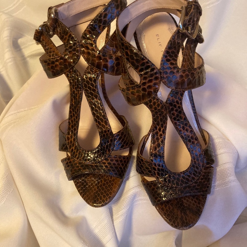 Elie Tahari Snakeskin Sandals 9.5